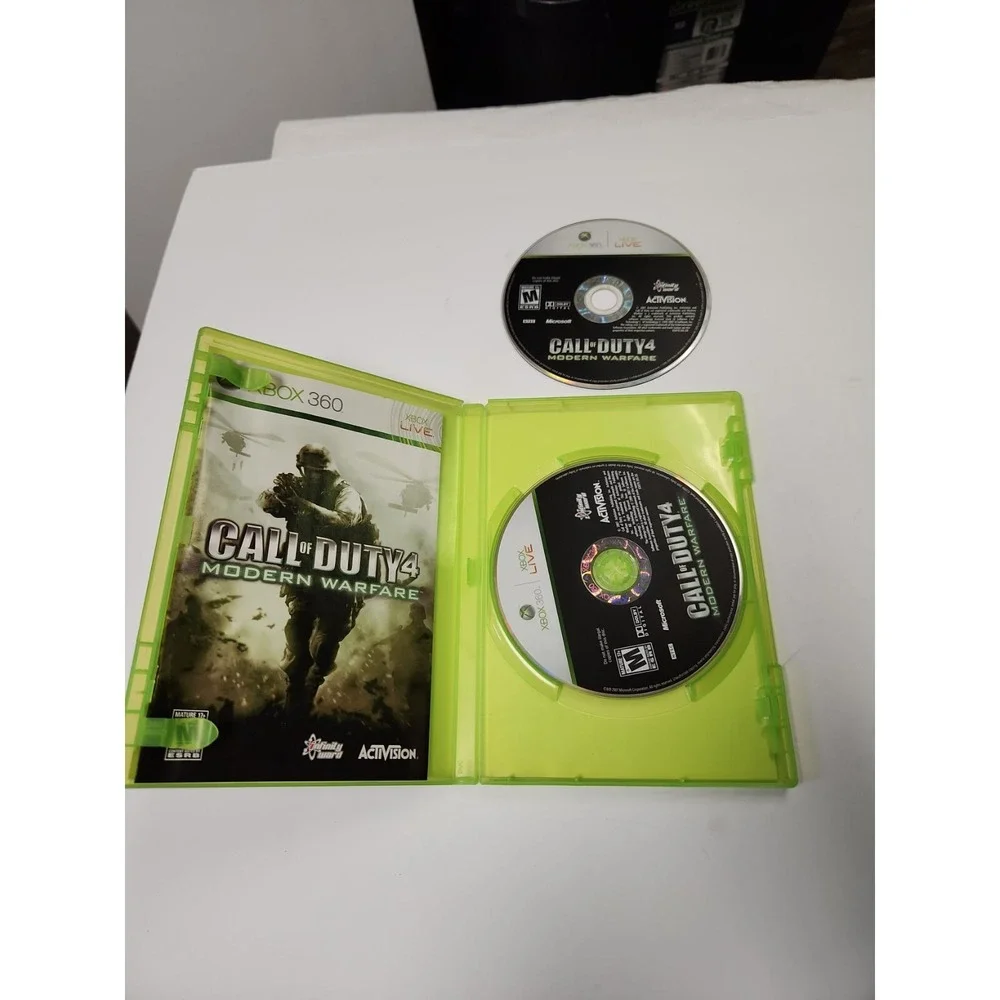 Call of‎ Duty 4: Modern Warfare (Microsoft Xbox 360 games 2007) CIB 2 Games